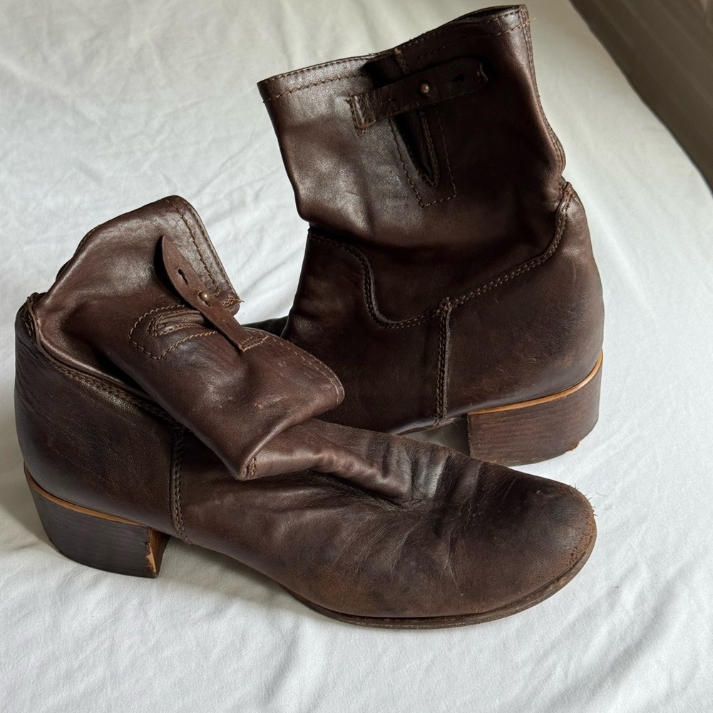 Vintage Italian Brown Ankle Boots - Picture 3 of 5